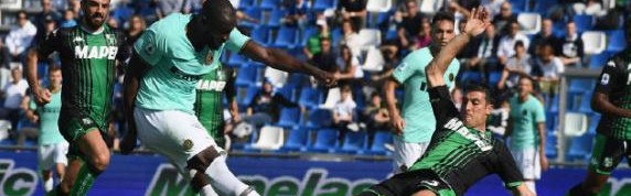 国米锋线双星闪耀全场,劳塔罗搭档哲科所向披靡